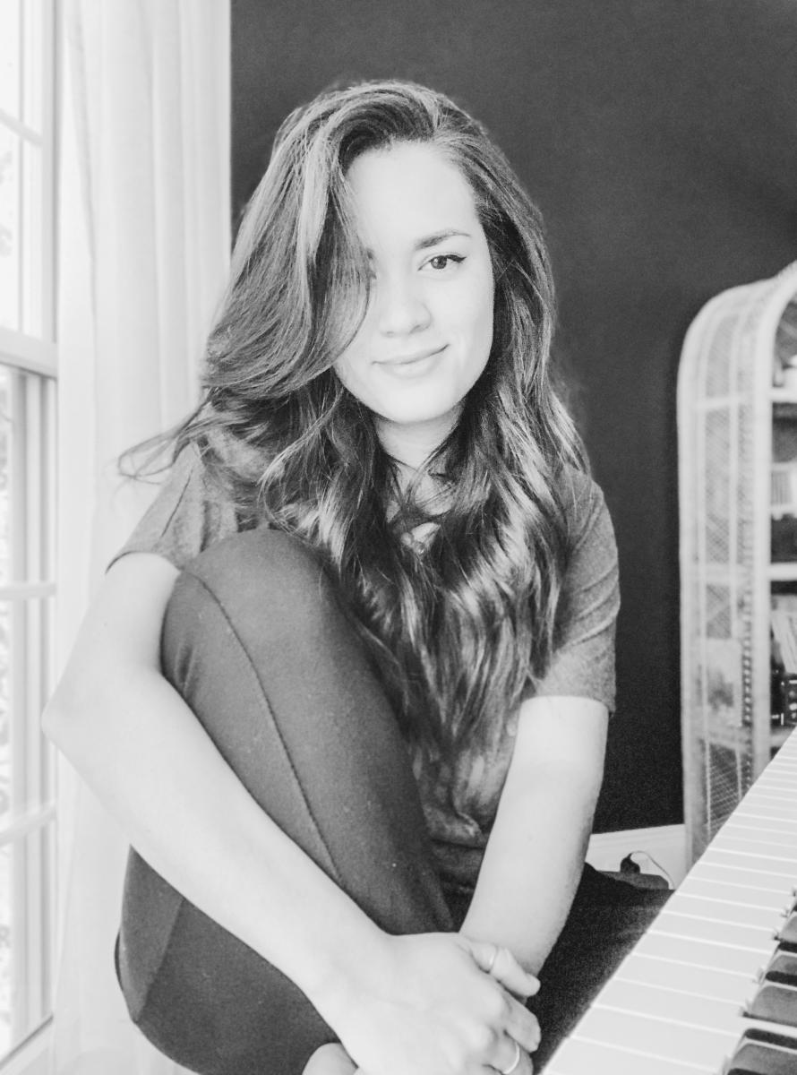 Singer songwriter Melissa Bret